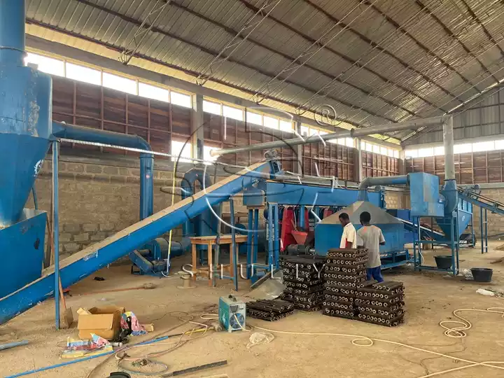 Machines de fabrication de briquettes de bois